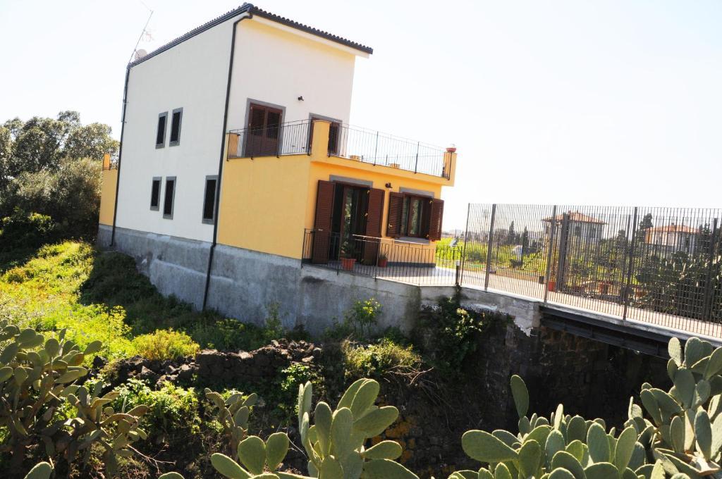 La Circumetnea Home Катания Екстериор снимка