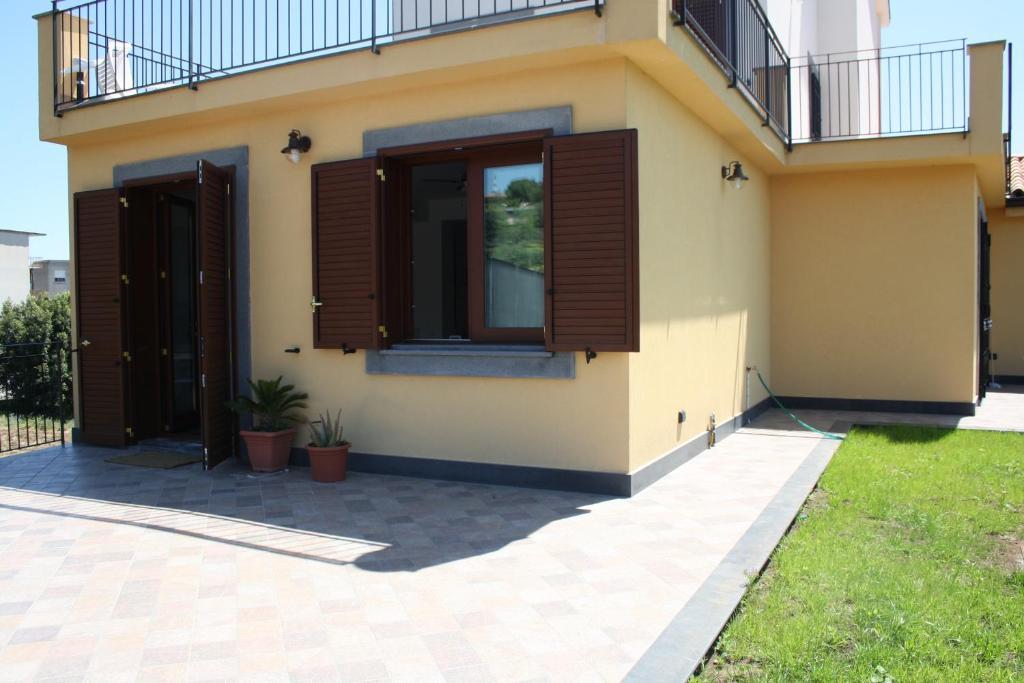 La Circumetnea Home Катания Стая снимка